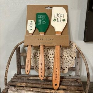 NEW RAE DUNN ST PATRICK'S DAY LUCKY SPATULA SET